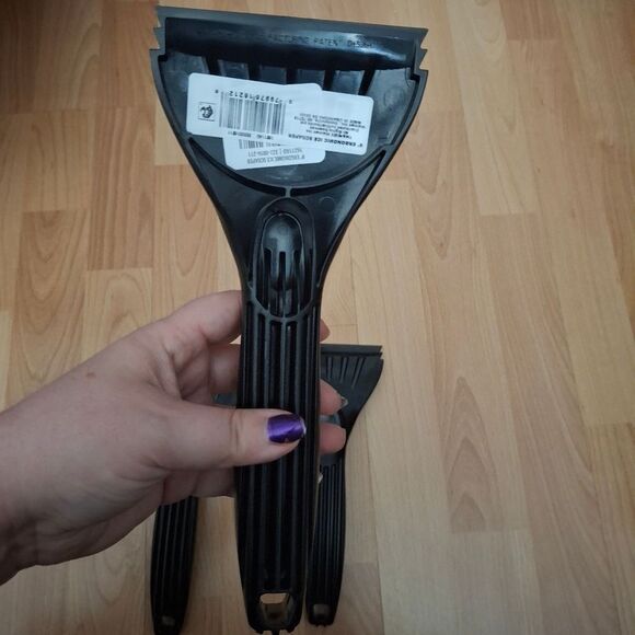 Set Of 3 Ice Scrapers - Picture 2 of 9